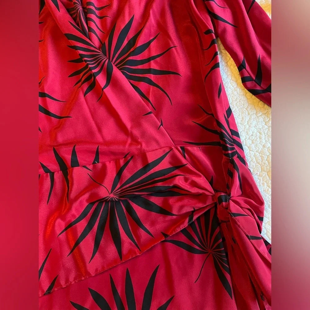 Vintage Dawn Joy red/black dress, cinched/tie waist, open fold-over front, Sz L - Picture 6 of 11